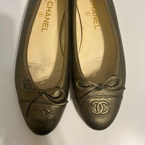 Chanel flats 38 Gold